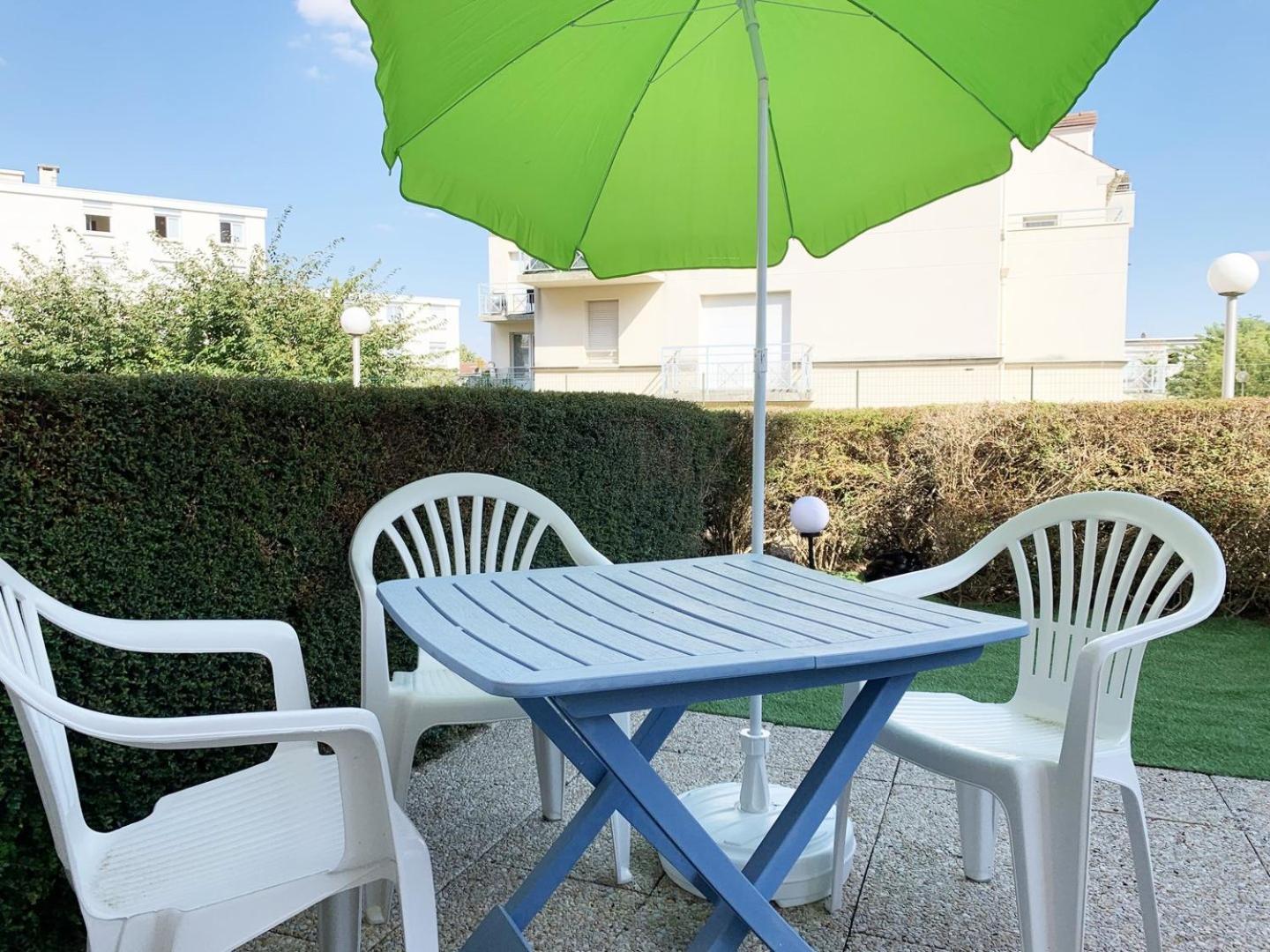 Le Matisse Appartement Mainvilliers  Buitenkant foto